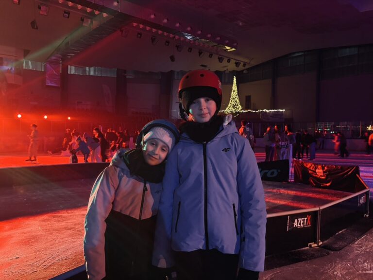 Mikołajki na lodzie