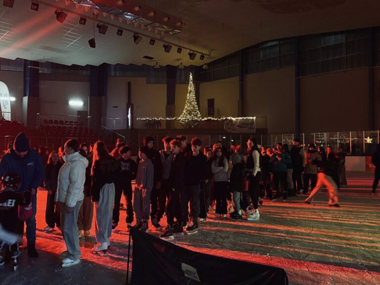 Mikołajki na lodzie