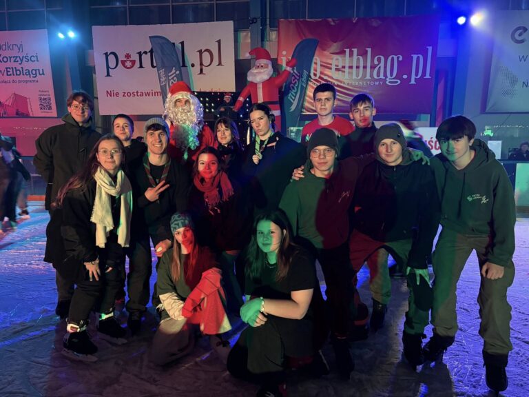 Mikołajki na lodzie