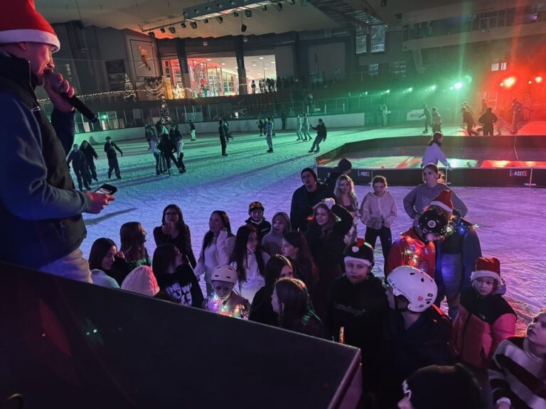 Mikołajki na lodzie