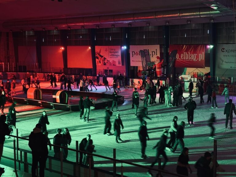 Mikołajki na lodzie