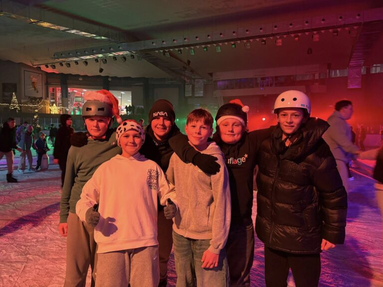 Mikołajki na lodzie