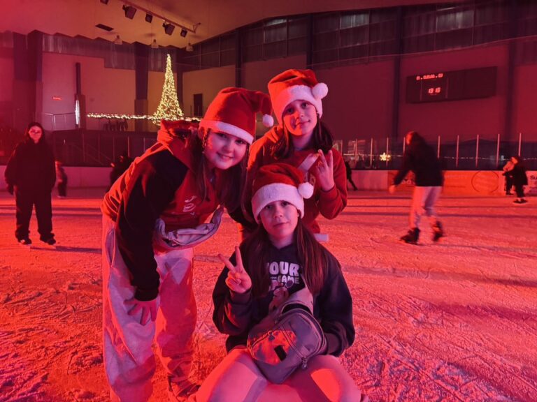 Mikołajki na lodzie