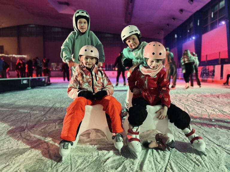 Mikołajki na lodzie